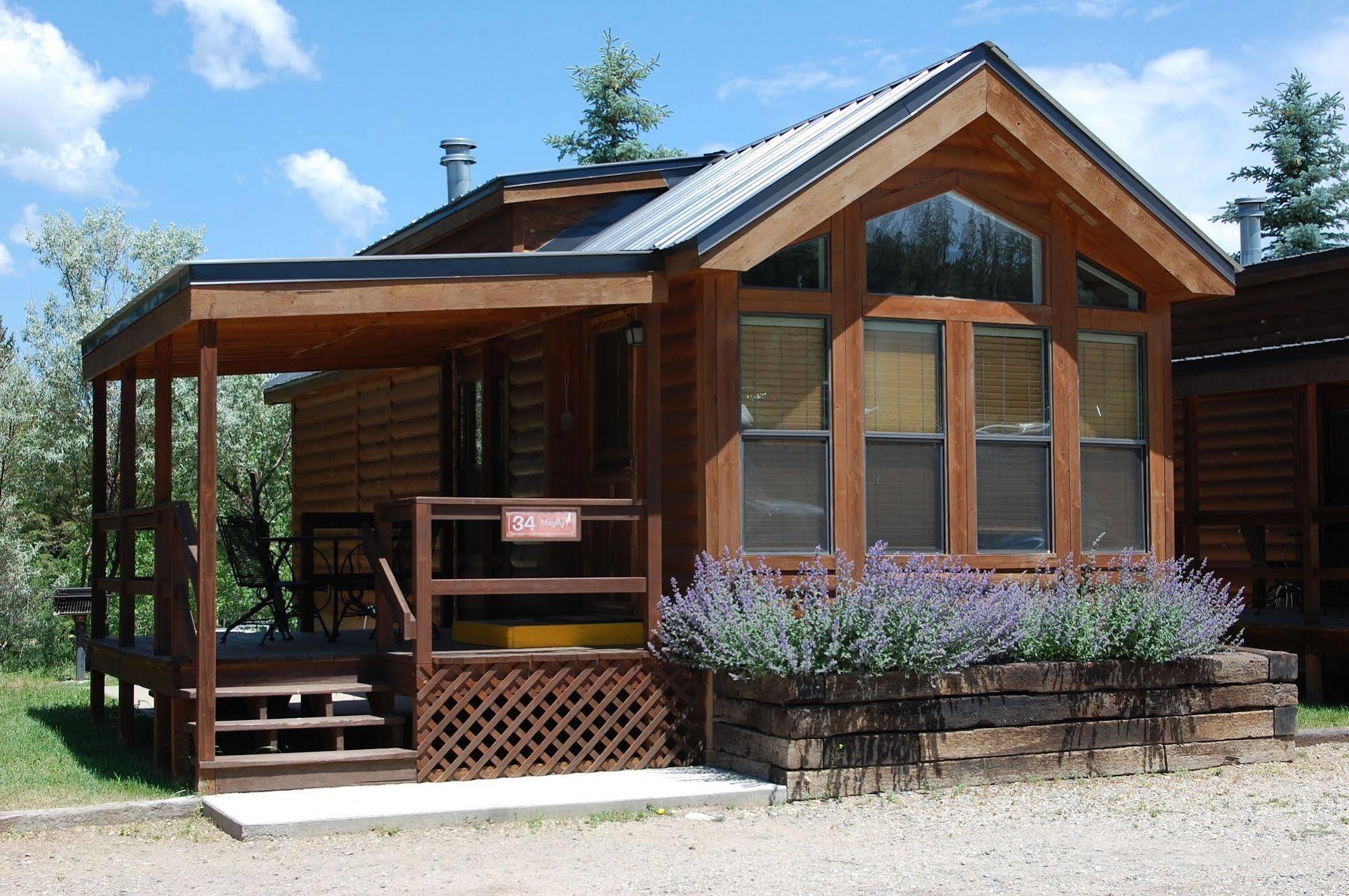 Three Rivers Resort Almont Exterior photo